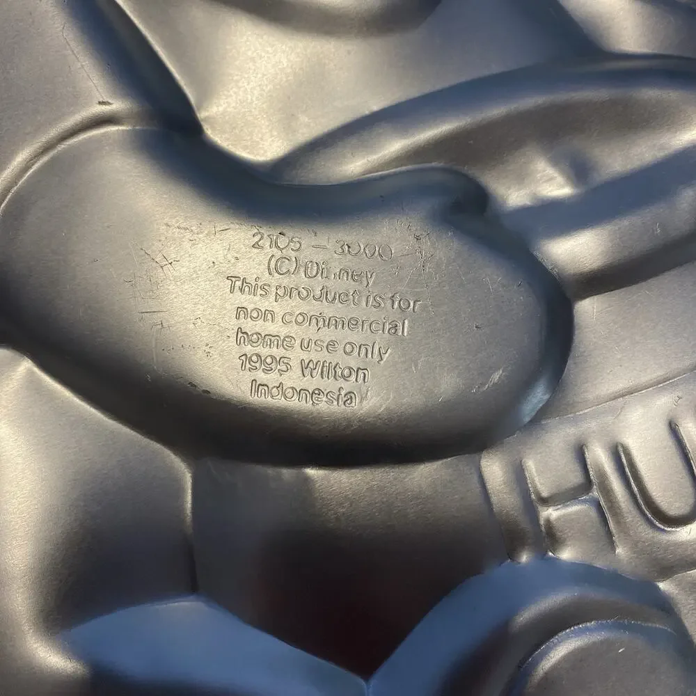 Vintage Wilton Disney Winnie The Pooh Cake Pan 1995 2105-3000